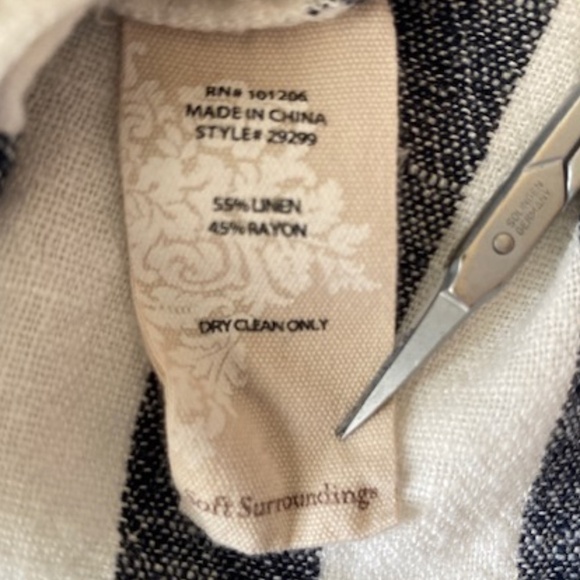 Soft Surroundings Sunset Park Cold Shoulder Tunic Striped Top Size M - Picture 9 of 12